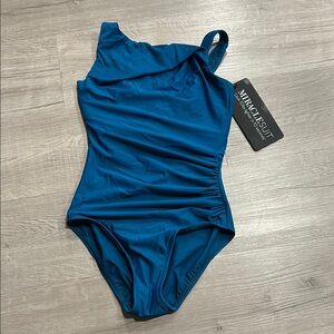 MIRACLE SUIT | Women’s One Piece Swim